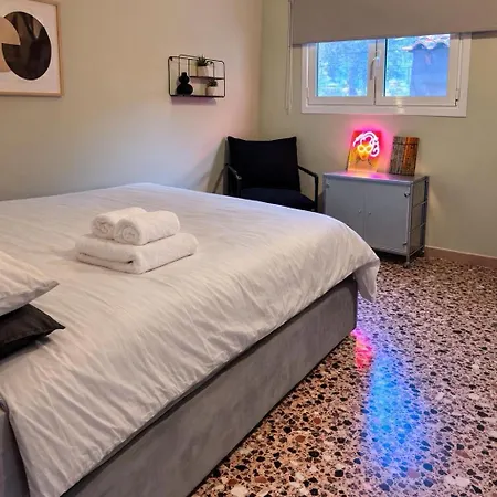 The Citrus Yard In Politika, 2 Bedrooms *