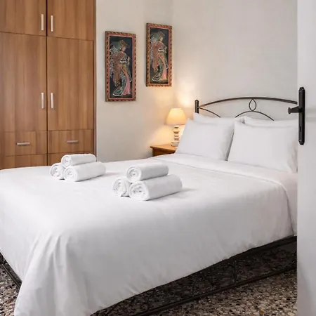 The Citrus Yard In Politika, 2 Bedrooms